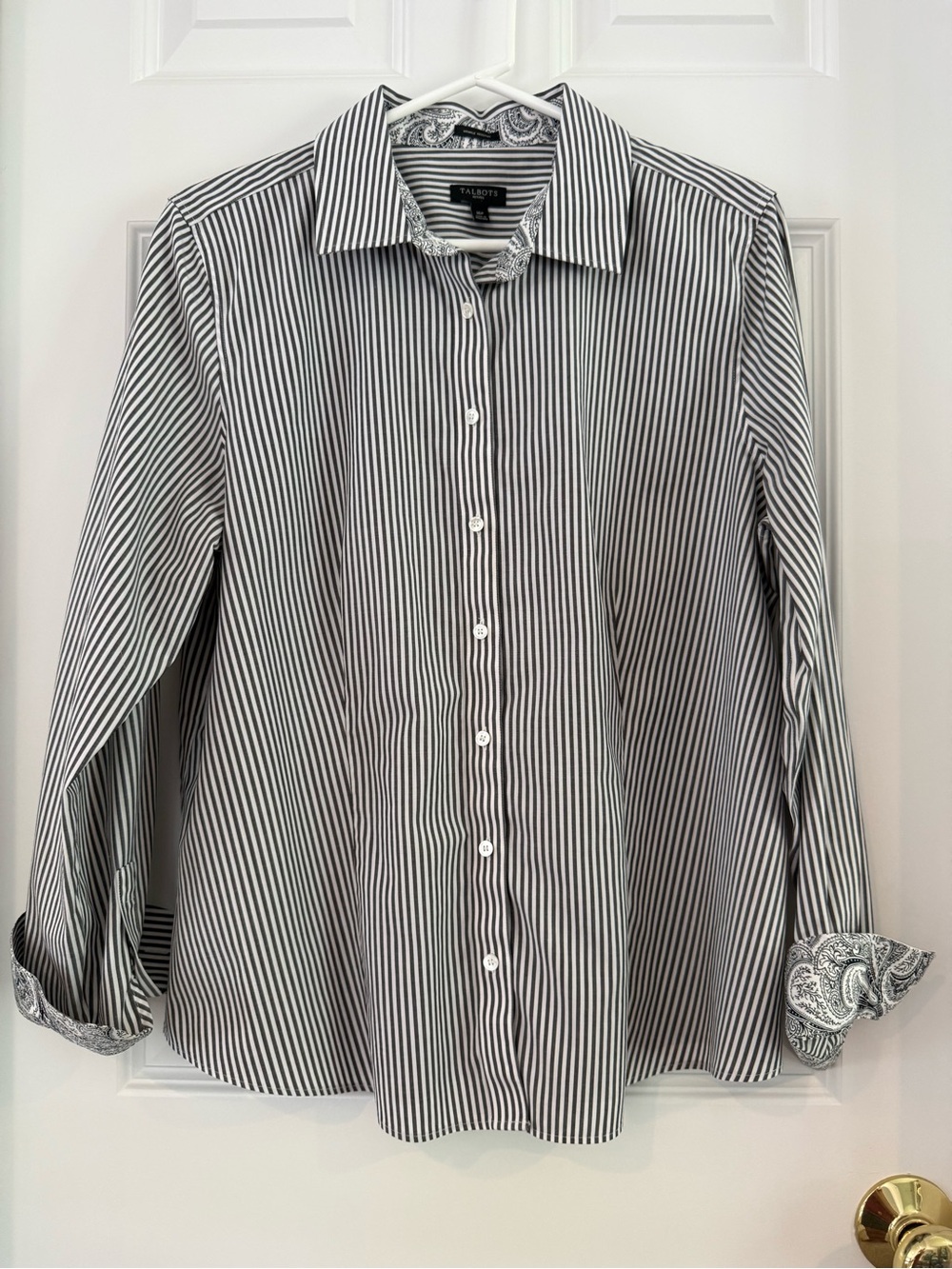 Talbots Black and White Vertical Stripe Button Down Shirt Wrinkle Resistant 16P